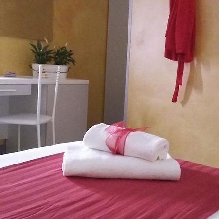 B&B Fiumicino Airport Resort Buitenkant foto