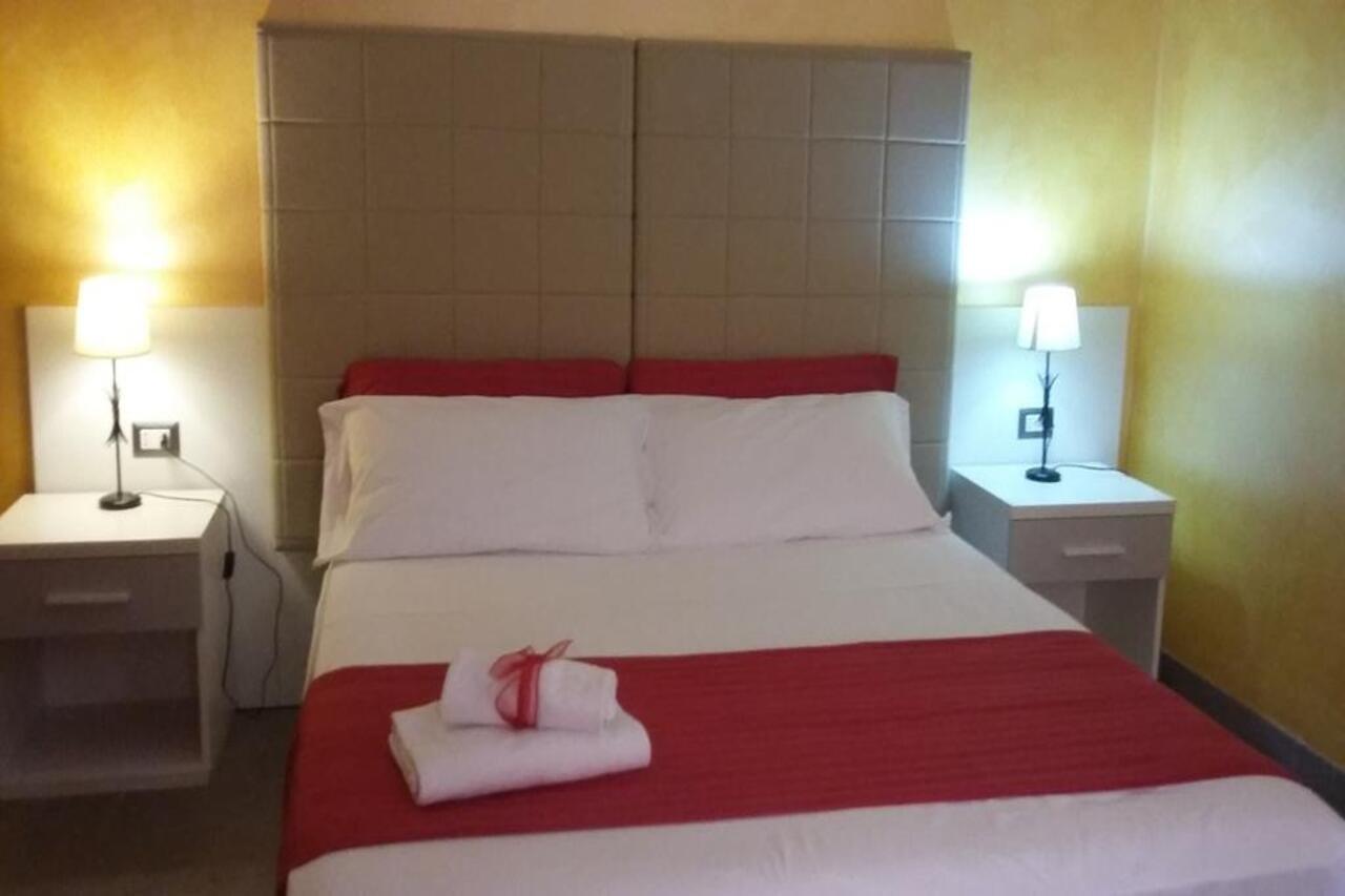 B&B Fiumicino Airport Resort Buitenkant foto