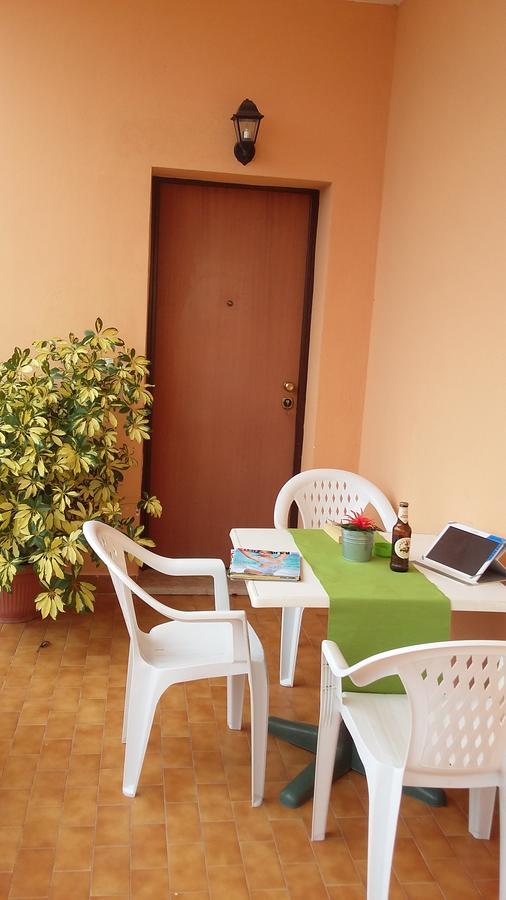 B&B Fiumicino Airport Resort Buitenkant foto