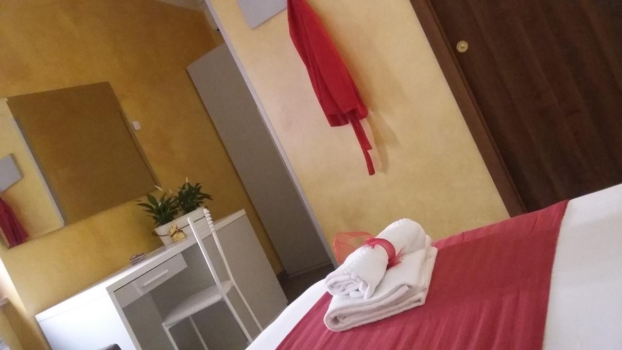 B&B Fiumicino Airport Resort Buitenkant foto